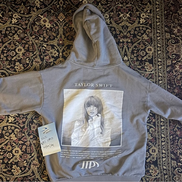 Grey Tortured Poets Department Hoodie in Large, Lightly Warn/ Like-New - Picture 4 of 4